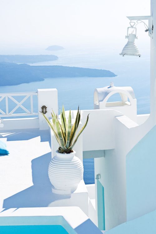 Pinterest , Dreamy caldera views from the On the Rocks Hotel, Santorini, Greece 2c38017bfb84b5bdc5a1