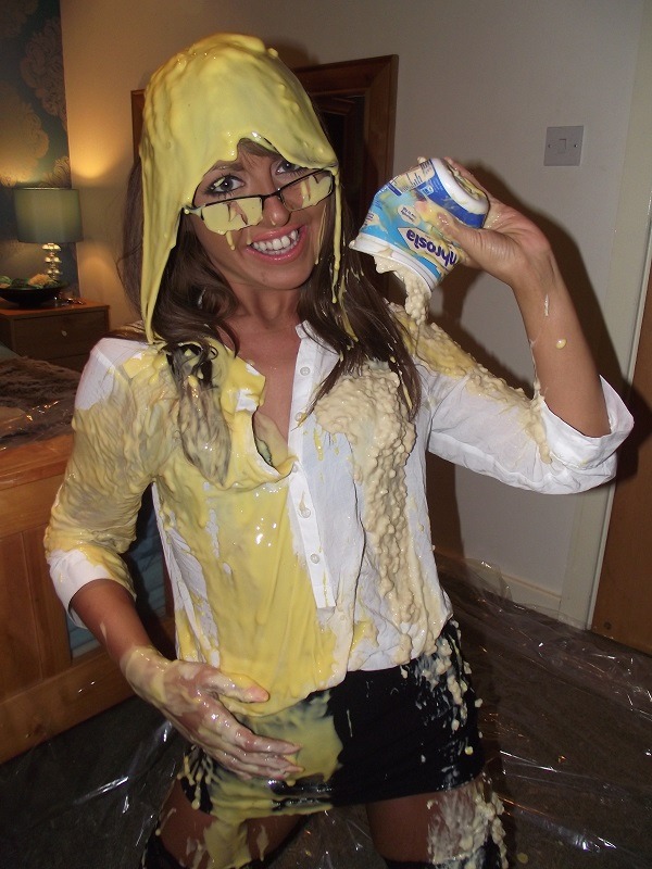 wampicsandgifs:  Tanya - Messy Secretary! by Tony Hill