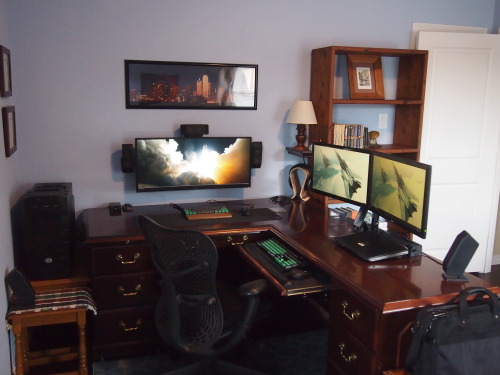 /u/PurleURP / Work and gaming setup