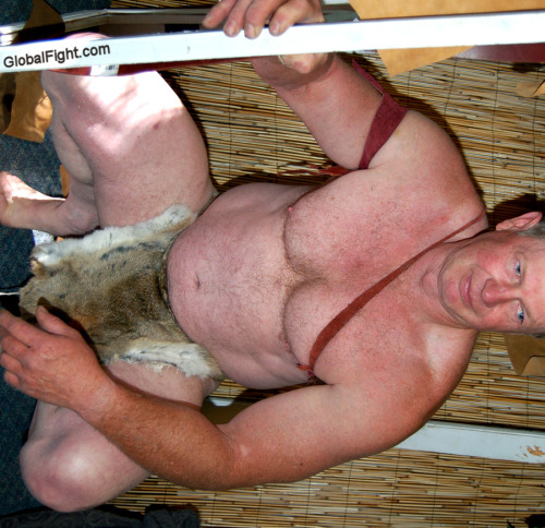 Hairy Musclebear Silverdaddy VIEW HIS NUDIST PICS of himself on his homepage at GLOBALFIGHT.com top 