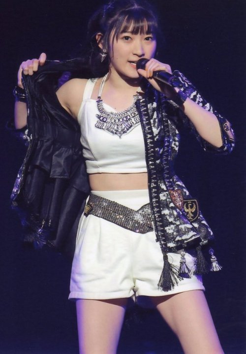 (ECtisz_UEAApqYD.jpg:orig (JPEG 画像, 1001x1439 px)から)