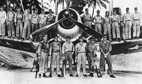 wwii-warbirds:    Boyington and crew of Black Sheep Squadron with F4U-1 1944  