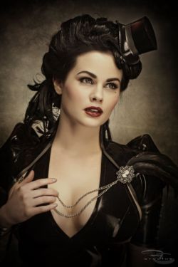 steampunk-girl:  Steampunk Girl http://steampunk-girl.tumblr.com/ 