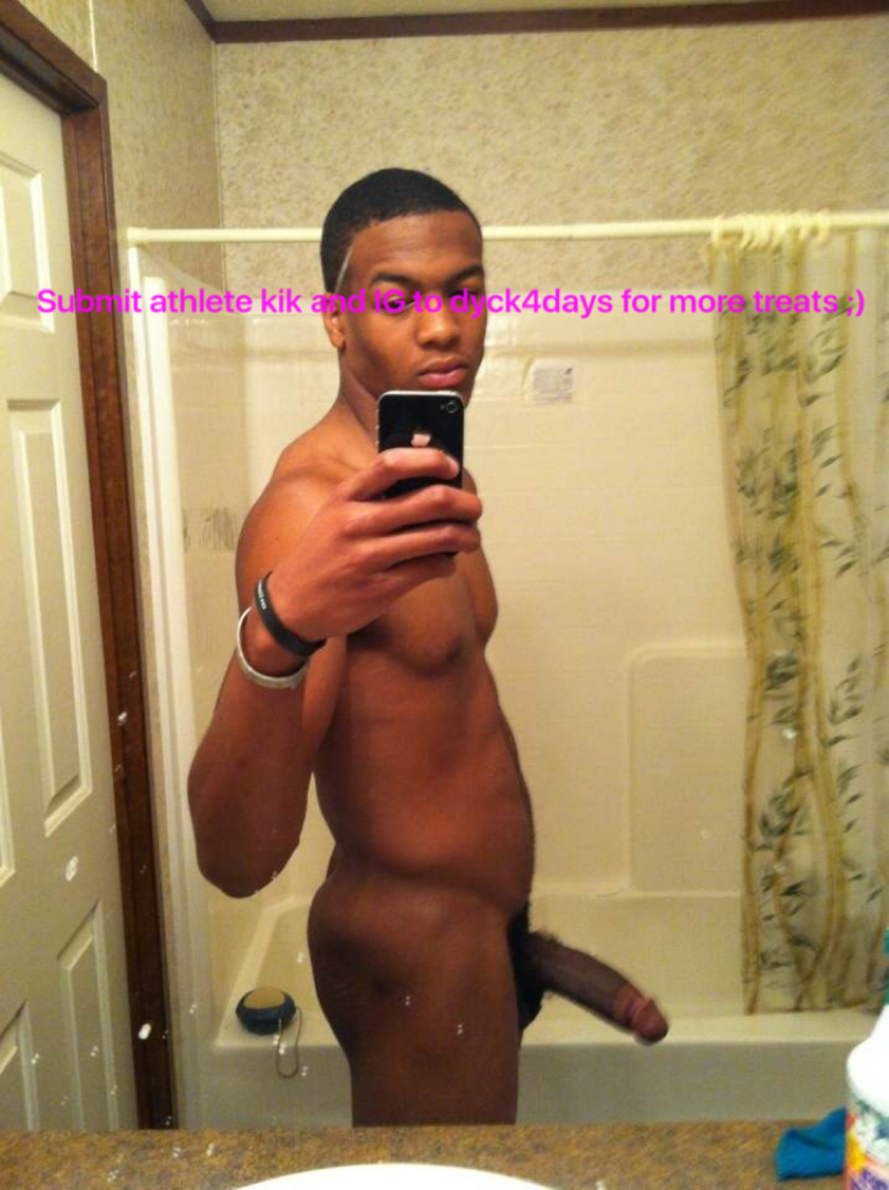 dyck4days:  dyck4days:  NCAA Submit athlete kik and IG to dyck4days for more treats