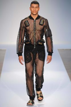 blackmalemodels:  LCM Day 2: Jeremy Scott