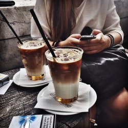 stylestreetfashion:  http://illusionlifestyle.tumblr.com/