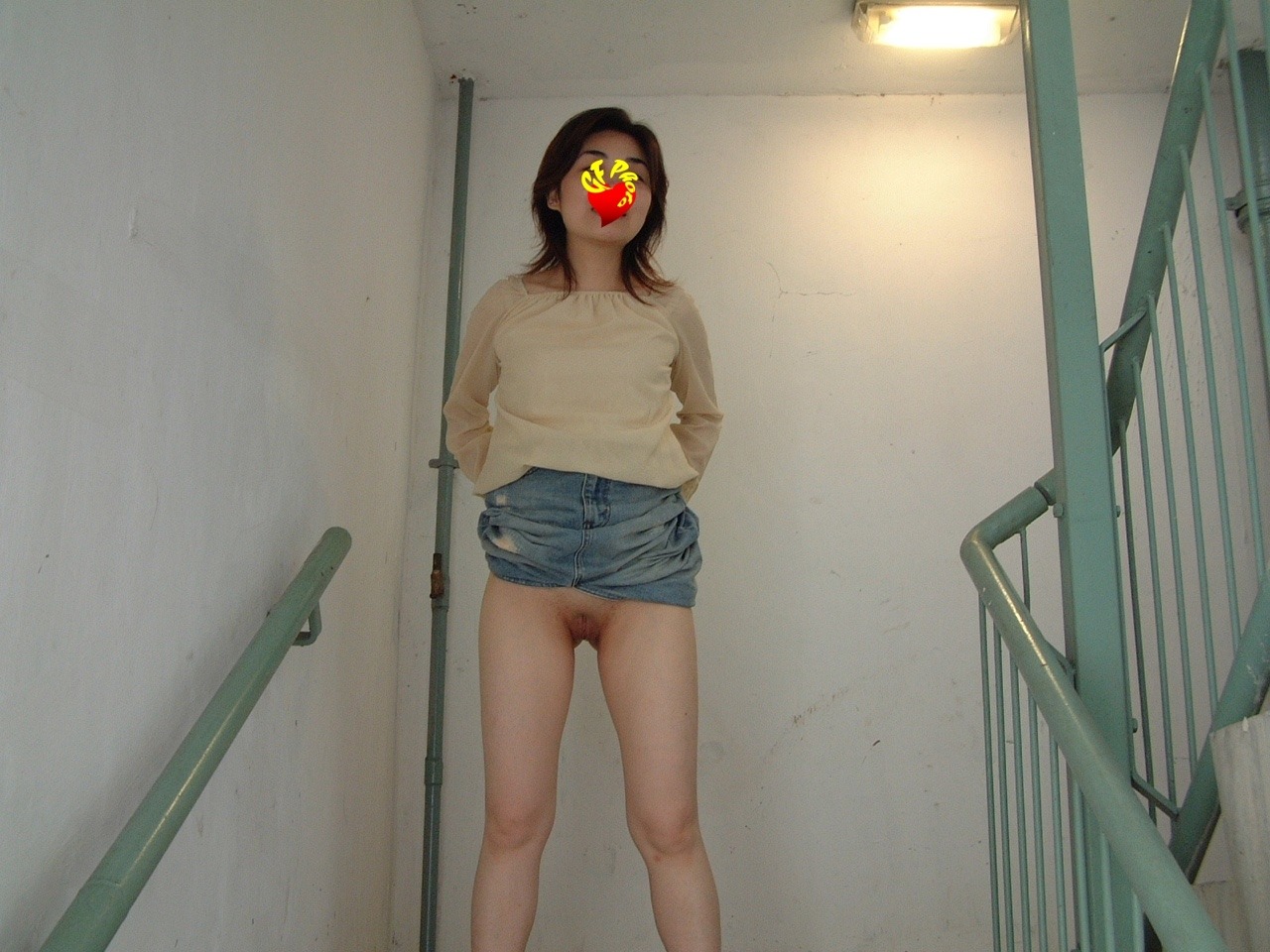greedshare:  後樓梯1