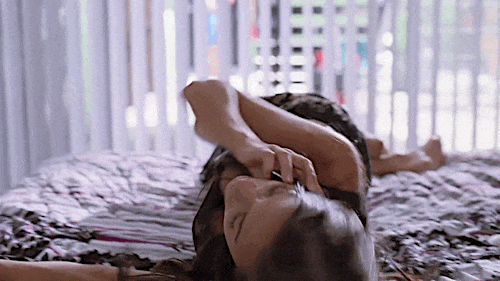 Jana Kramer’s cleavage on Entourage