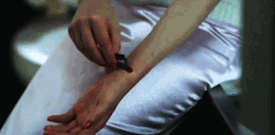 https://64.media.tumblr.com/2b345830b45b27497cb02e3de4489f80/tumblr_nbjonh4f4I1swxs4to1_500.gif