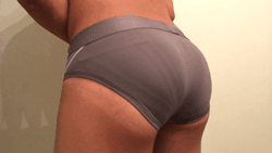 Poopyme-Wpb:  Gray 2(X)Ist Briefs Poop. Can You See The Outlines Through The Tight