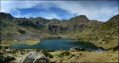 Estany del Mig de Tristaina.