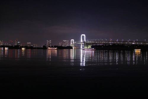 #Tokyo#Japan#Japon#tokyo bay#rainbow bridge#night#city#lights#reflection #photographers on tumblr
