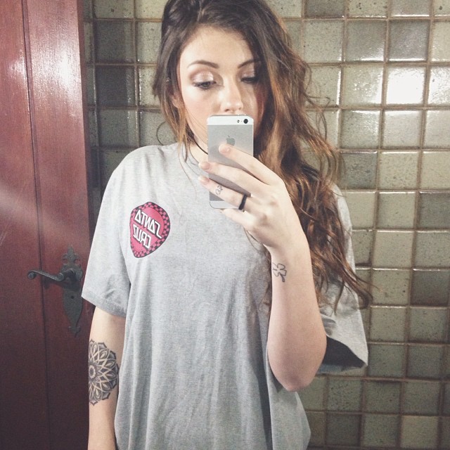 23