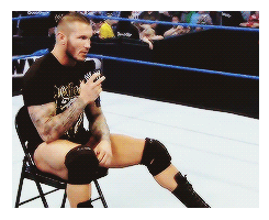 theprincethrone-deactivated2016:  Randy Orton+Bossy Sitting   Randy just sits there