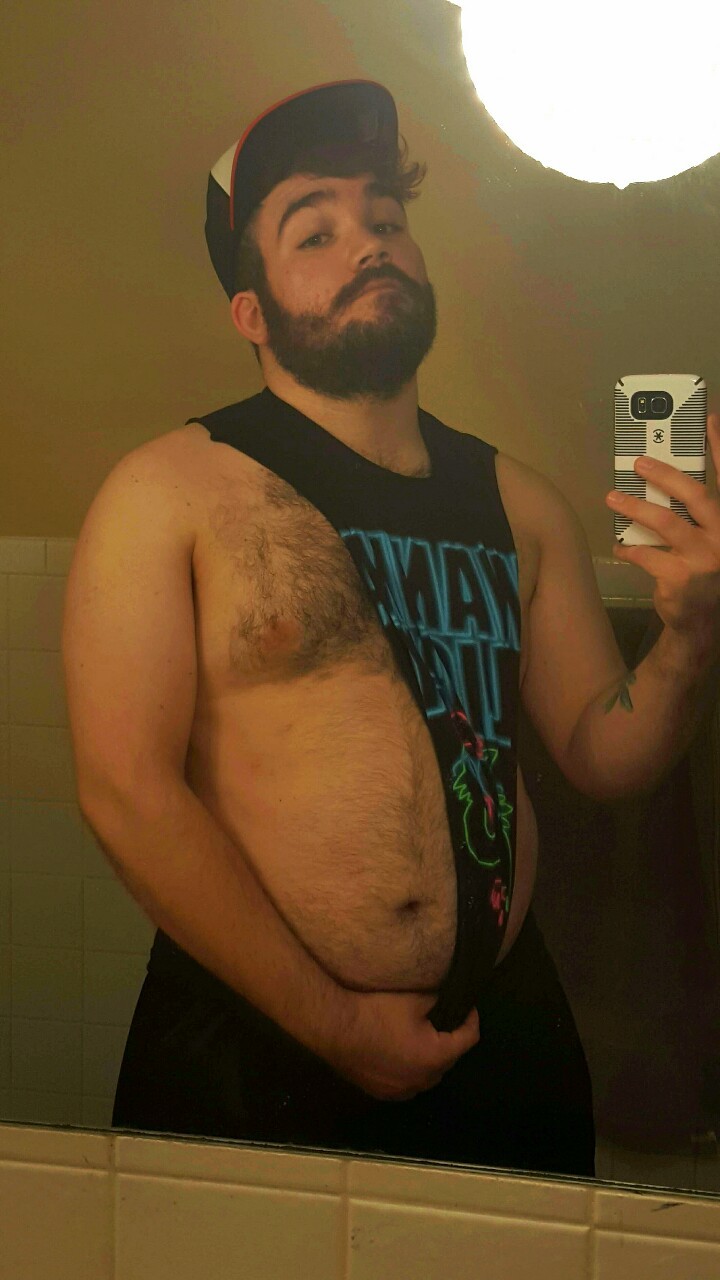 xthexroguexgallantx:  Post gym.  I really like this picture. A lot. 