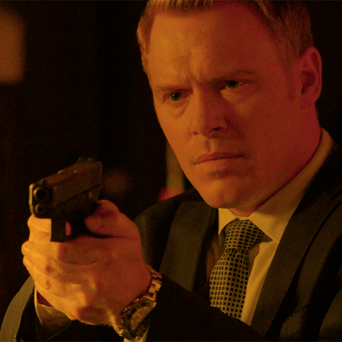 Day 7: “Crazy In Love”. Donald Ressler/fake!Liz