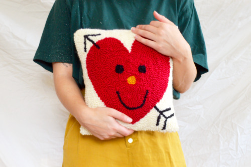 sarlisart:i made pillows :o) shop