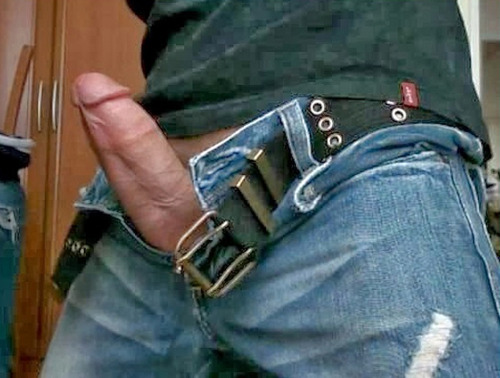 manly-muscular-machos: BIG and THICK:  Look at the huge cock sticking out of these jeans! Damn&