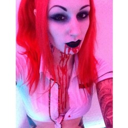 cervenafox:  It’s halloween everyday for me 🎃👻  Ditto