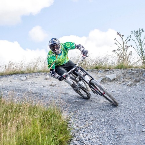 alternativebikes: A great days riding at Antur Stiniog yesterday. #anturstiniog #mtb #downhill #dh