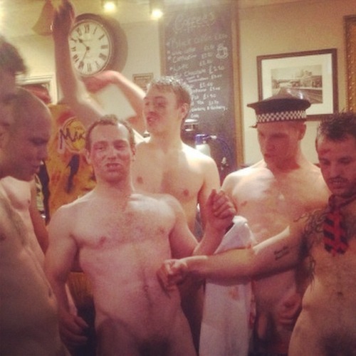 naked-straight-men:  Rugby lads.