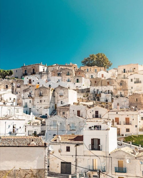 icharous:Monte Sant'Angelo, Italy