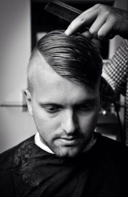 vintagebarbershop:  http://www.pinterest.com/pin/60869032438367081/