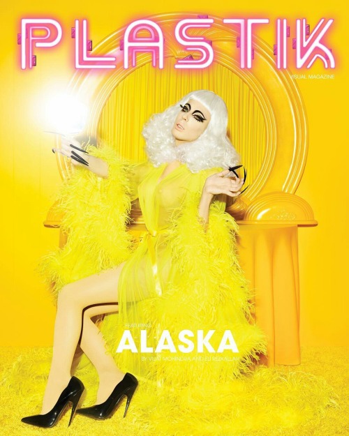 actdelrio:All Stars 2 Top 3 on the cover of Plastik Magazine