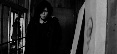 uruhasgf: grumpy aoi (♡´艸`)