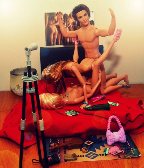 usmcdom: sotightandshiny:   domestic–doll:  subv20:  Violet Cazador “Bad Barbie”  @sotightandshiny did someone leak your family album? 😋  OMG Yesssss! There’s @dirtylittleplastic and @that-brainy-bimbo!   Fucking dying 😂😂 