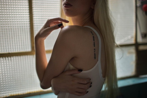 andrescastanedaphoto: by andrés castañeda (+ tumblr facebook twitter) model: Lucy