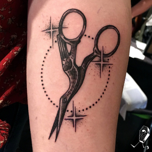 Stork Scissors Semi-Permanent Tattoo. Lasts 1-2 weeks. Painless