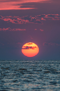 lsleofskye:Sunset on Cape Cod