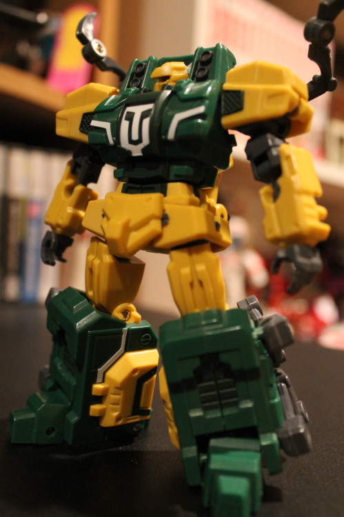 Fansproject DX Armored Battalion CA-07 Teardown (Transformers Barrage)