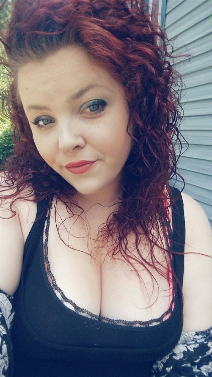 mysweetganjababeee:  Feelin myself today 💋