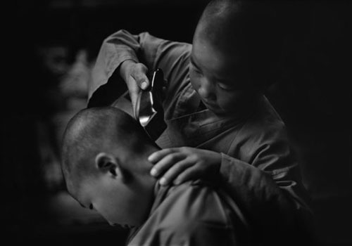feiyue-shoes-usa:  Shaolin kung fu kids!! They are so amazing!! Wow~