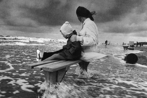 sovietpostcards:“Baltic Sea” by Antanas