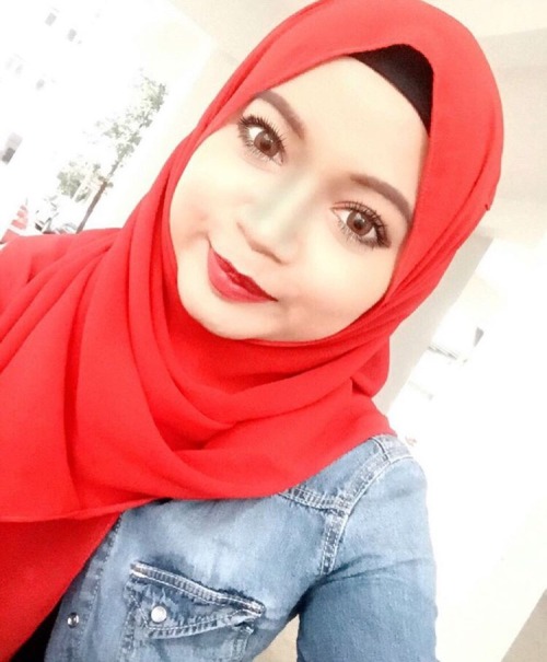 mat62:  Another submission by anonymous.  Haiyo Sakit lah aku Tgk gbr Mcm Ni   so sweet n nice&h