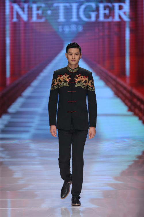 东北虎 NE-TIGER S/S 2016“清·旗袍”高定大秀China Fashion Week “Qing&midd