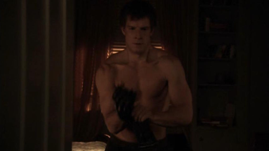 malecelebfakesonly:  Eric mabius bulge  