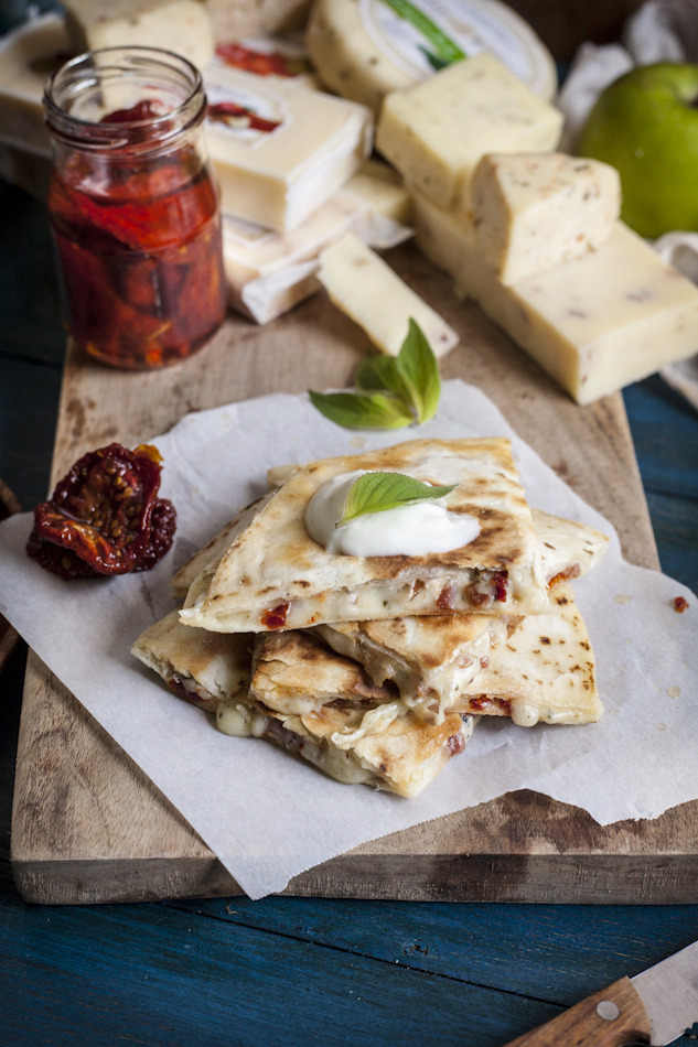 wistfullycountry:  Adventures In Cooking | Smoked Grilled Cheese w/Granny Smith Apples