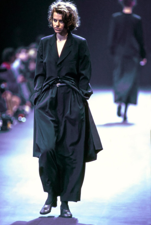 jinxproof:Sandra BernhardComme des Garçons F/W 1992 ❤