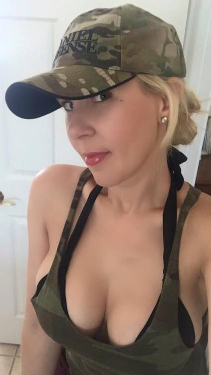 Guns & Babes