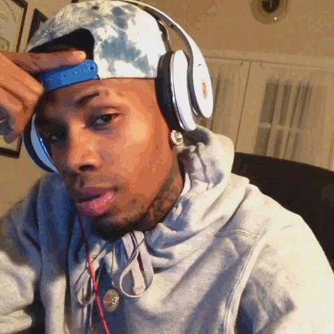 nubianbrothaz:  NubianBrothaz  Woooooooow Tha toung