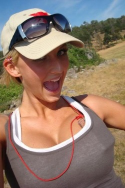 cuminsidemypussydaddy:  dplusbabes:  Lara Hardy   Show me!!