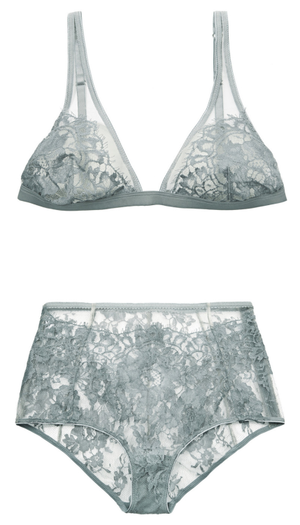 ID SarrieriBra here x Knickers here