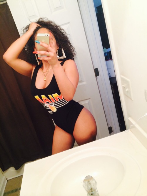 therealleaah: tinysupreme: she dont wanna be a freak no more XIV