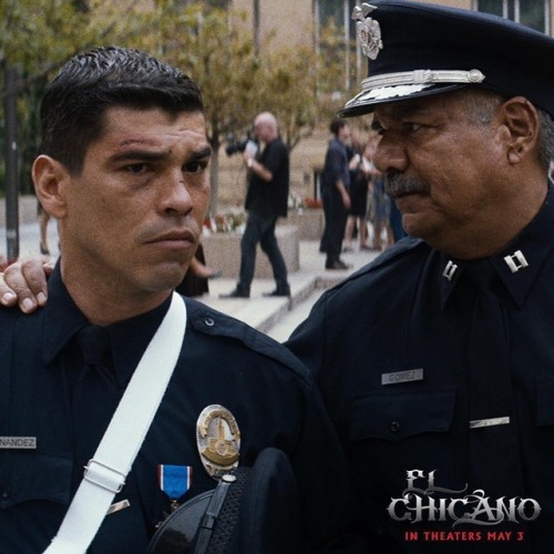 raulcastillo I got a little banged up. Que no, @georgelopez??