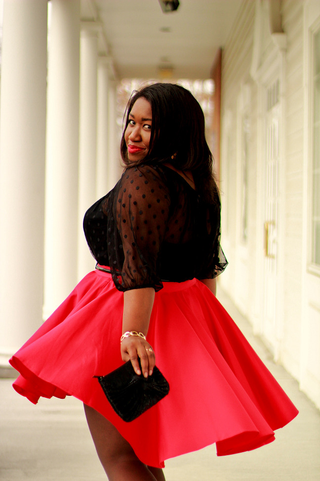 shapely-chic-sheri:  {New Post} Featuring my holiday style with this lovely red skater