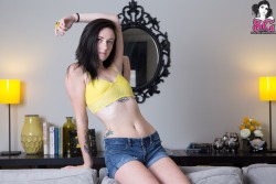 Sglovexxx:  Episkey Suicide In Feeling Batty